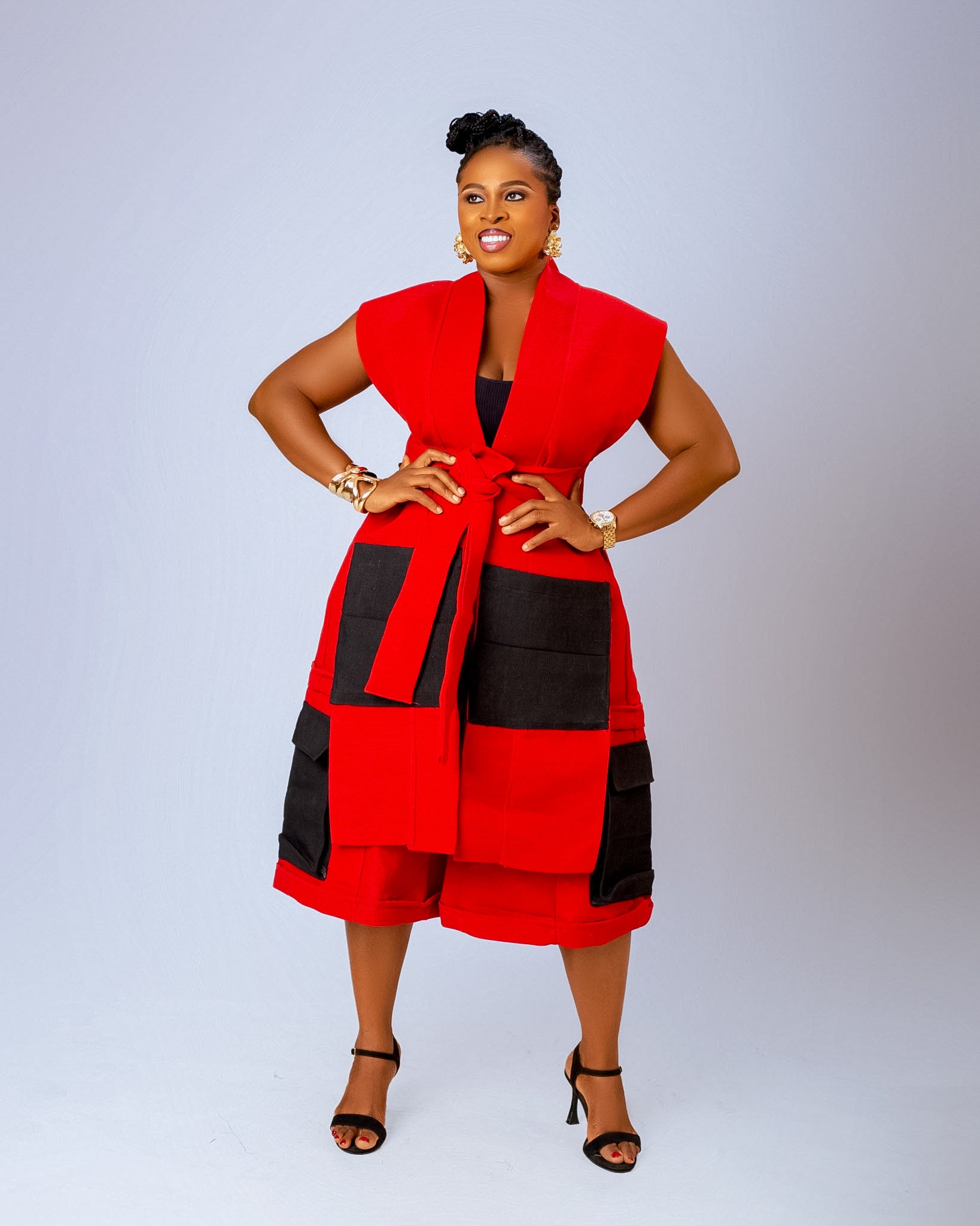 Bambi Top | Black and Red Aṣọ Òkè